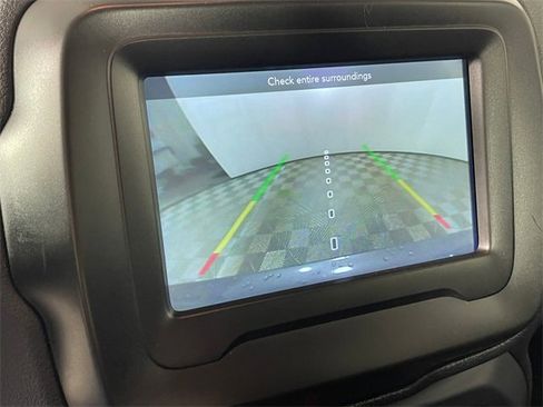 Used 2021 Jeep Renegade Latitude w/ Convenience Group image 8