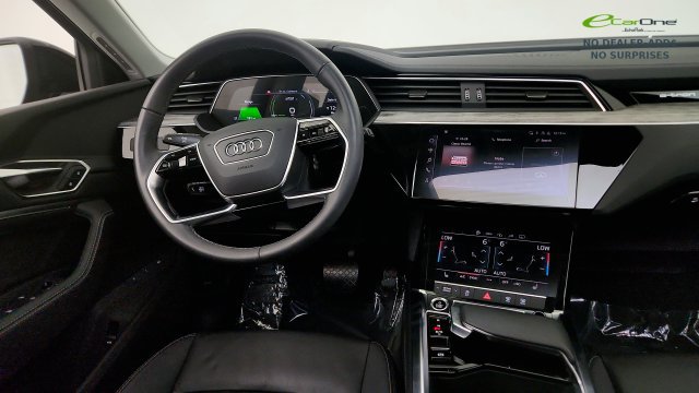 Used 2024 Audi Q8 e-tron Premium AWD/4WD image 57