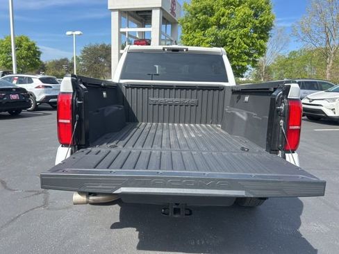Used 2024 Toyota Tacoma TRD Off-Road AWD/4WD image 10