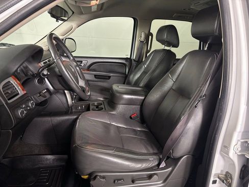 Used 2011 GMC Yukon SLE image 15