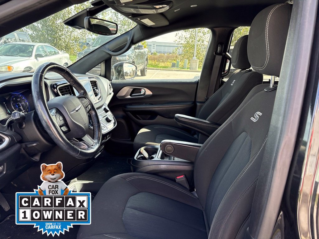 Used 2020 Chrysler Pacifica Touring w/ Advanced Safetytec Group FWD image 6