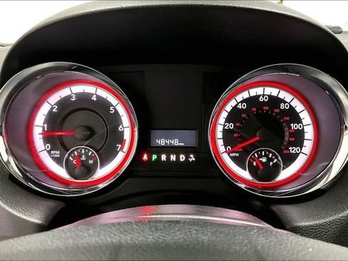 Used 2018 Dodge Grand Caravan SE w/ UConnect Hands-Free Group image 13