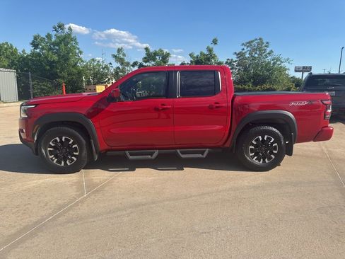 Certified 2022 Nissan Frontier Pro-X image 2