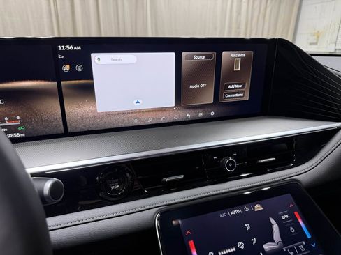 Used 2025 INFINITI QX80 Luxe image 13