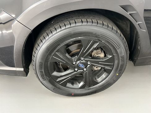Used 2024 Subaru Crosstrek 2.0i image 11