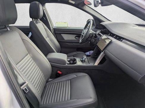 Certified 2024 Land Rover Discovery Sport Dynamic SE image 22