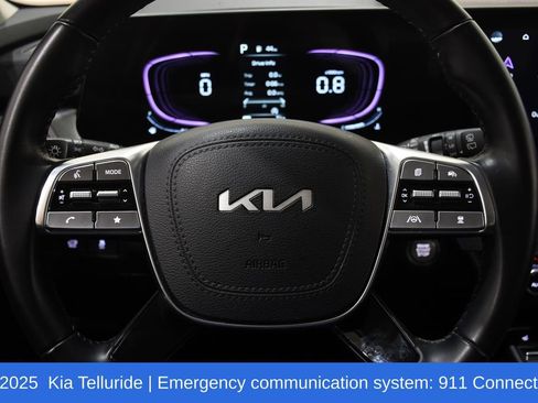 Used 2025 Kia Telluride S image 12