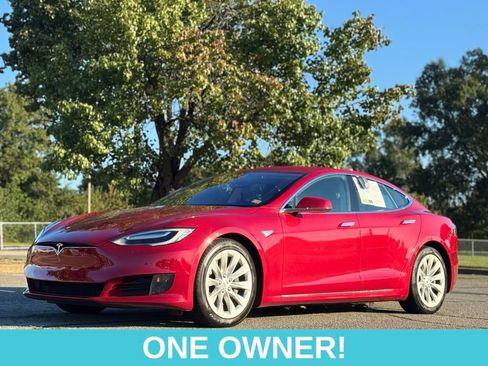 Used 2016 Tesla Model S 90D image 4