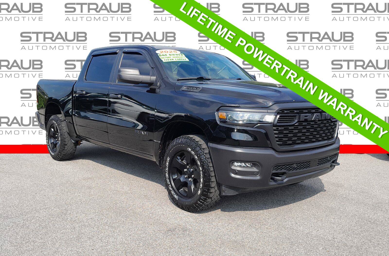 Used 2025 RAM 1500 Warlock AWD/4WD image 1