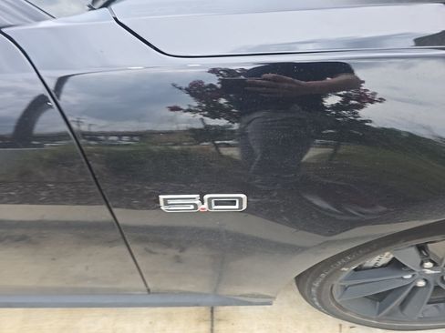 Used 2024 Ford Mustang GT RWD image 4