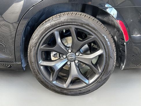 Used 2022 Chrysler 300 S w/ Comfort Group RWD image 37
