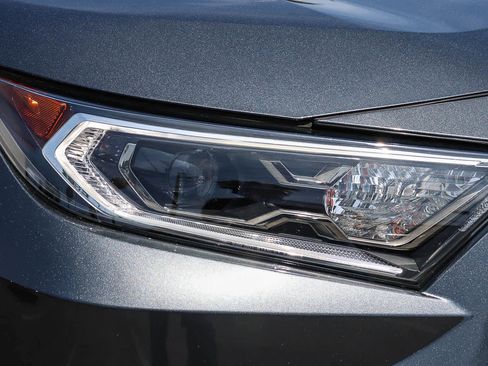 Used 2021 Toyota RAV4 XSE w/ Premium Package AWD/4WD image 4