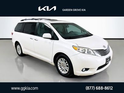Used 2017 Toyota Sienna XLE