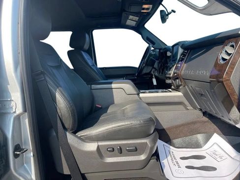Used 2016 Ford F250 Platinum w/ FX4 Off-Road Package AWD/4WD image 24