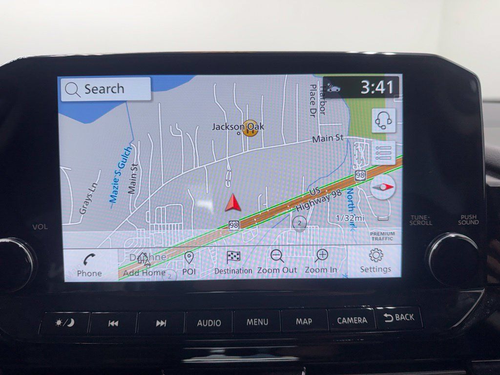 Used 2025 Nissan Pathfinder Platinum FWD image 15