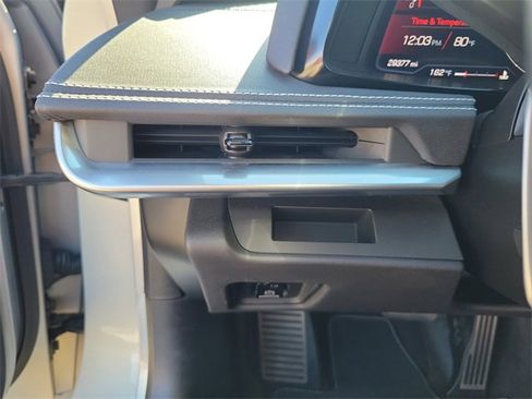 Used 2022 Chevrolet Corvette Stingray Convertible w/ Chrome Exterior Badge Package image 26