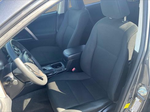 Used 2016 Toyota RAV4 LE AWD/4WD image 21