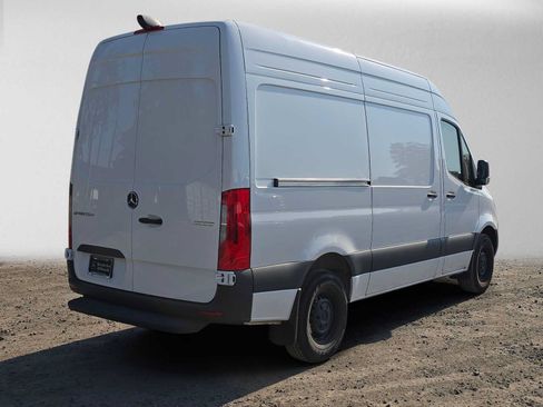 Used 2026 Mercedes-Benz Sprinter 2500 image 3
