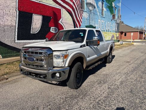 Used 2014 Ford F250 King Ranch w/ King Ranch w/Chrome Package image 2