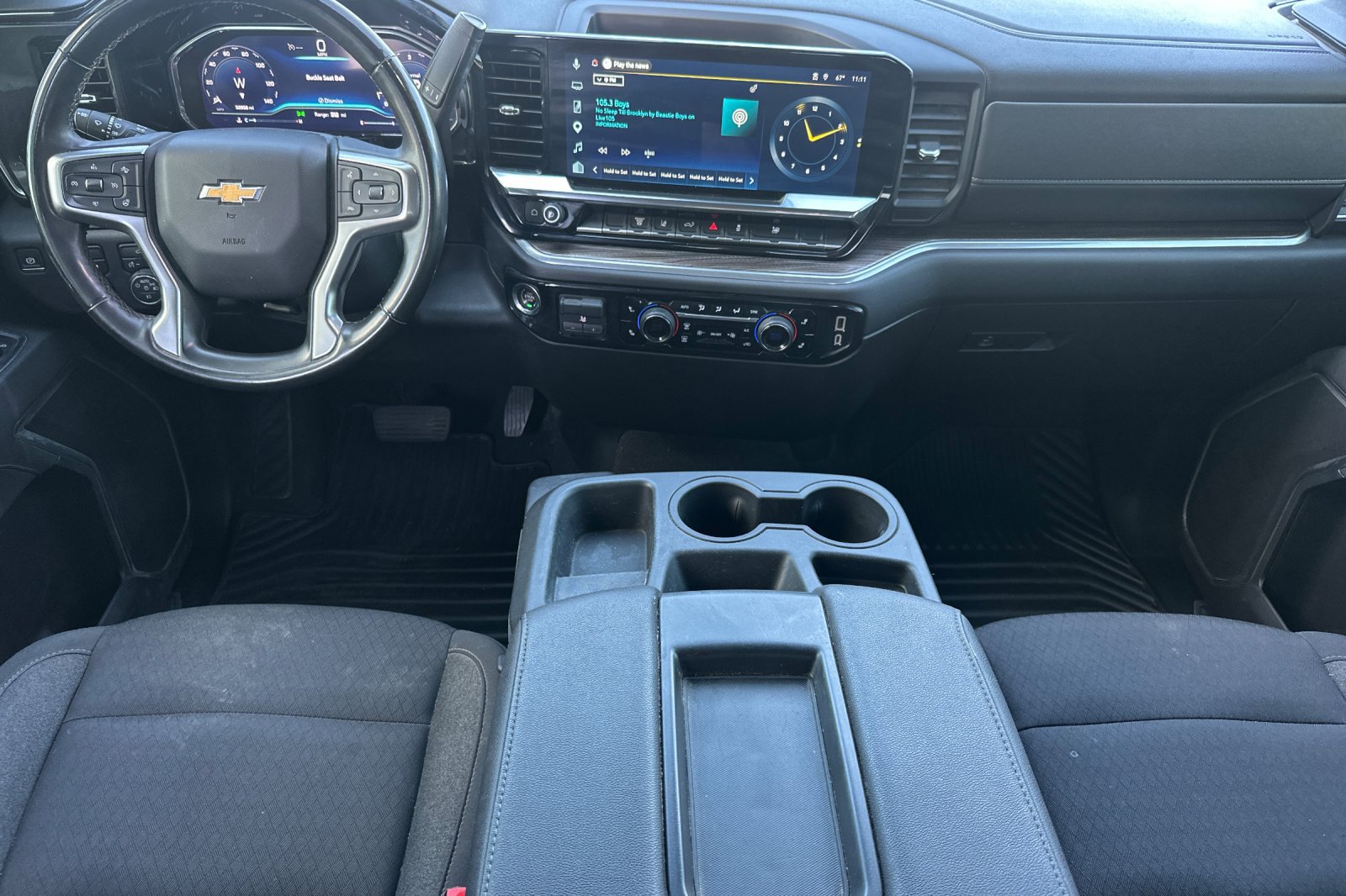 Used 2025 Chevrolet Silverado 2500 LT w/ Convenience Package AWD/4WD image 15
