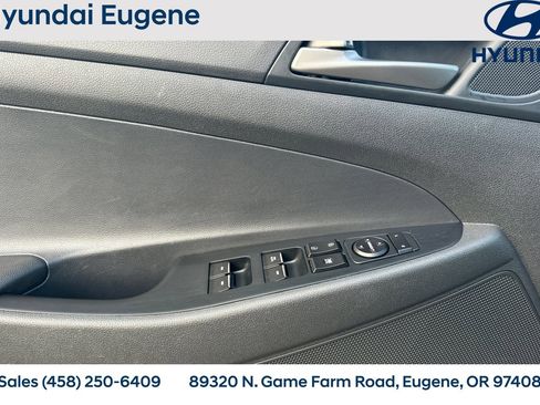 Used 2018 Hyundai Tucson Limited image 12
