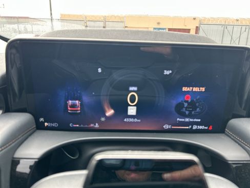 Used 2025 Lincoln Aviator Premiere image 10