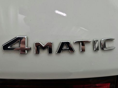 Used 2022 Mercedes-Benz GLB 250 4MATIC image 30