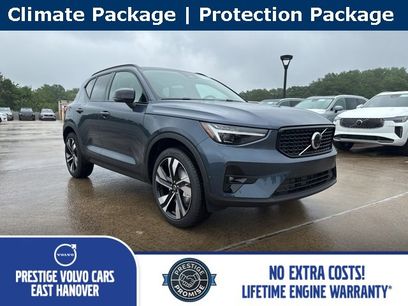 New 2026 Volvo XC40 B5 Ultra w/ Climate Package