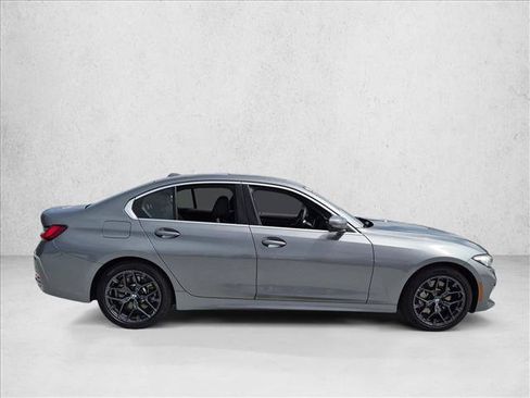 Used 2025 BMW 330i xDrive Sedan w/ Convenience Package AWD/4WD image 4