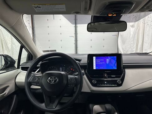 Used 2025 Toyota Corolla LE w/ LE Premium Package image 16