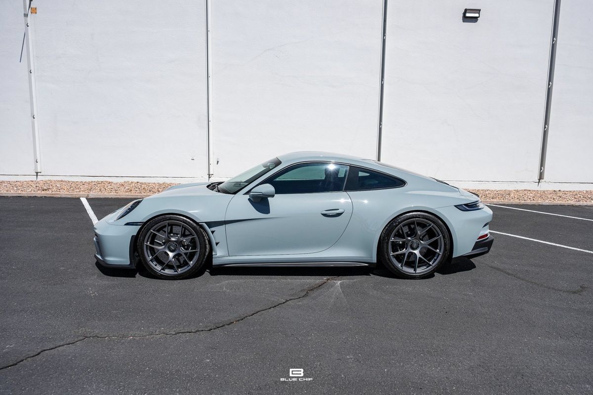Used 2024 Porsche 911 GT3 RS RWD image 2