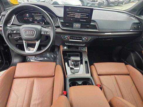 Certified 2025 Audi Q5 2.0T Premium Plus AWD/4WD image 20
