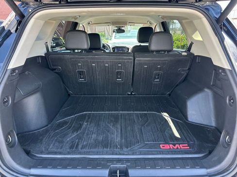 Used 2022 GMC Terrain Denali w/ Denali Premium Package image 19