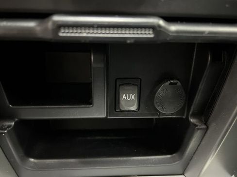 Used 2011 Toyota 4Runner SR5 w/ Convenience Pkg AWD/4WD image 32