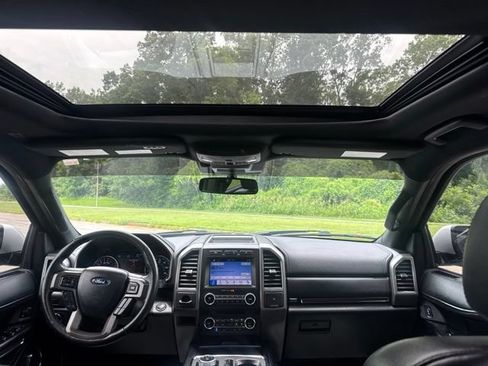 Used 2019 Ford Expedition XLT w/ Equipment Group 202A RWD image 14