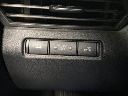 Used 2020 Nissan Altima 2.5 SR w/ Premium Package image 24