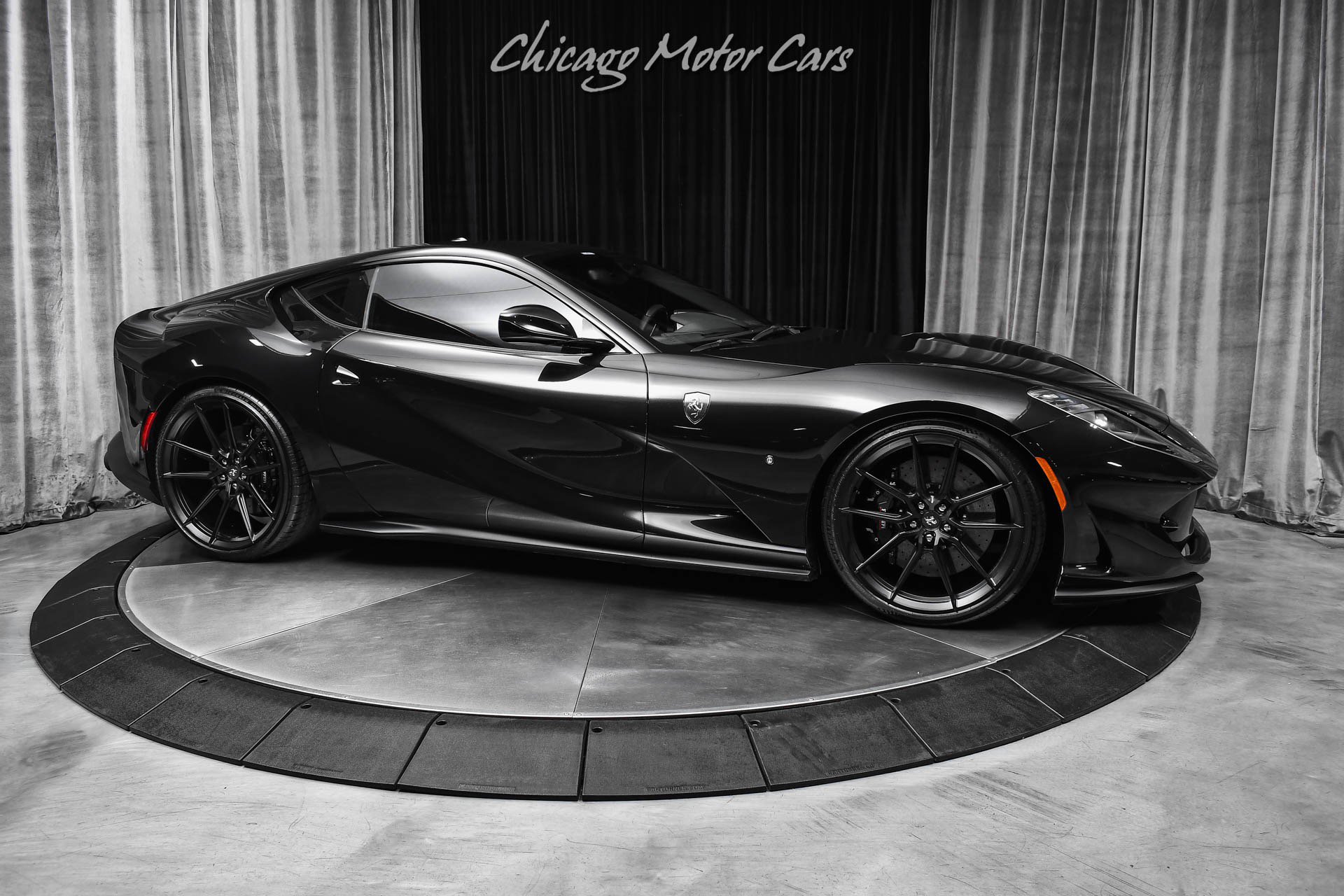 Used 2019 Ferrari 812 Superfast RWD image 6
