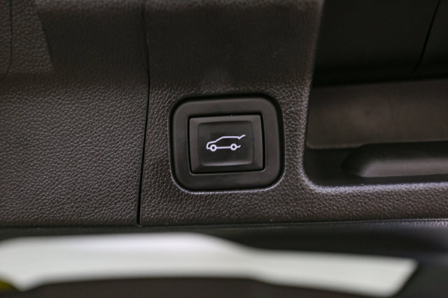 Used 2023 GMC Acadia SLE w/ Driver Convenience Package AWD/4WD image 13