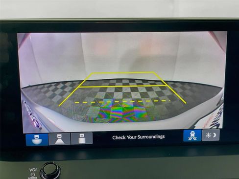 Used 2025 Honda Accord Sport image 18