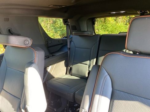 New 2026 GMC Yukon AT4 w/ AT4 Premium Package image 26