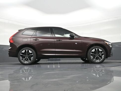 Used 2026 Volvo XC60 B5 Plus AWD/4WD image 27