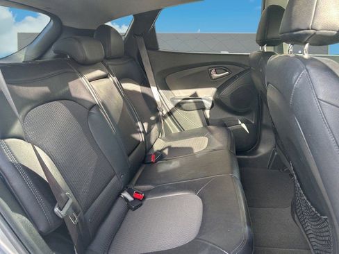 Used 2013 Hyundai Tucson GLS image 12