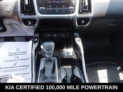 Certified 2023 Kia Sorento SX FWD image 14