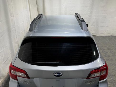 Used 2017 Subaru Outback 2.5i image 7