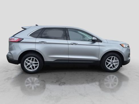 Used 2021 Ford Edge SEL w/ Convenience Package AWD/4WD image 9