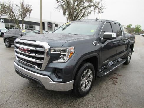 Used 2020 GMC Sierra 1500 SLE w/ SLE Value Package image 3