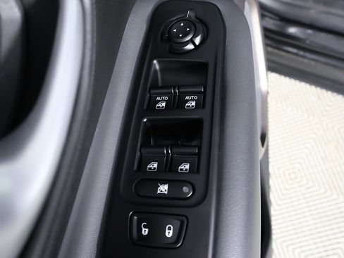 Used 2023 Jeep Renegade Latitude image 31