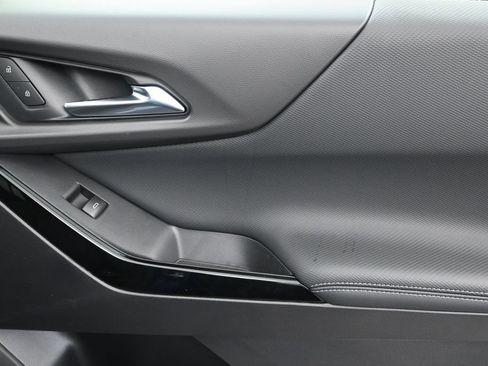 New 2026 Chevrolet Equinox LT w/ Safety and Technology Package FWD image 23