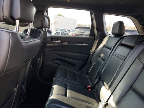 Used 2020 Jeep Grand Cherokee Overland image 16