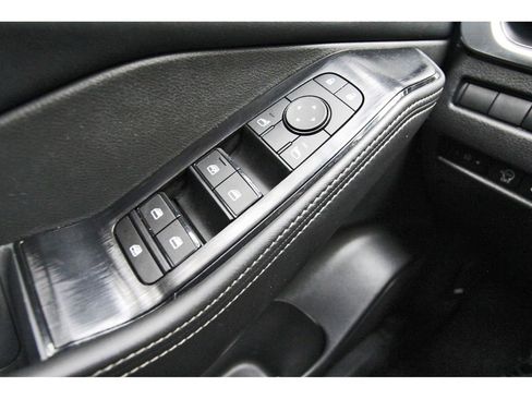 Used 2024 Nissan Rogue SV w/ SV Premium Package FWD image 20